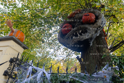 Gdańsk Wrzeszcz, ul. Jaśkowa Dolina. Nz. Halloweenowe...