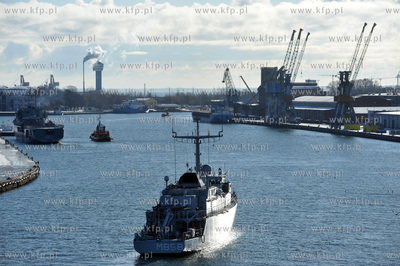 Okrety Stalego Zespolu Obrony Przeciwminowej NATO (SNMCMG-1)...