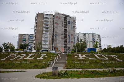 Gdansk. Chelm. Napis PALIKOT ulozony z plytek chodnikowych...