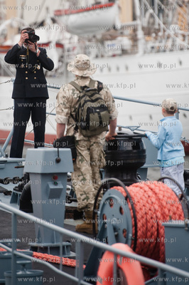 Port w Gdyni. Basen Prezydencki. Z okazji XII Baltyckich...