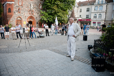 Sopot. Ul. Bohaterow Monte Cassino. Spotkanie Janusza...