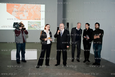 Gdansk. Centrum Sztuki Wspolczesnej Laznia. Wernisaz...