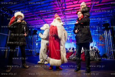 Gdansk. Dlugi Targ. Uroczyste zapalenie swiatelek na...