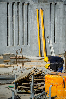 Gdynia. Budowa kompleksu mieszkalno-uslugowego Baltiq...