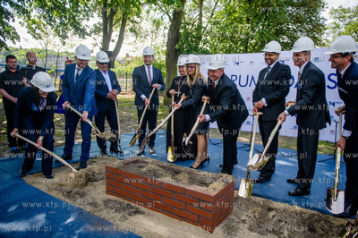 Gdansk. Uroczystosc wmurowania kamienia wegielnego...