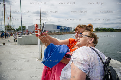 Gdansk. Uroczystosc otwarcia Falochronu Zachodniego...