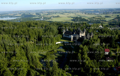 Budowa prywatnego zamku w Lapalicach na Kaszubach....