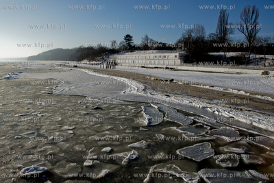Mrozny poranek w Gdyni Orlowie.  24.01.2010 fot. Pawel...