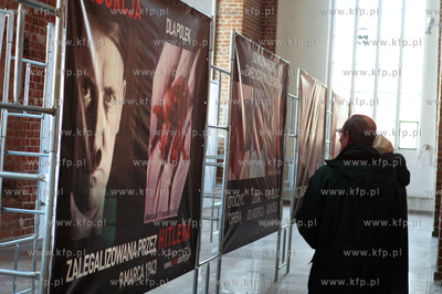 Glosna wystawa Fundacji Pro - Prawo do Zycia zawitala...