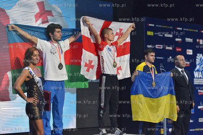 W ostatnim dniu odbywajacych sie w Hali Sportowo -...