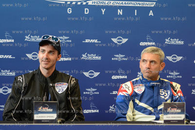 Gdynia - 4. przystanek Mistrzostw Swiata Red Bull Air...