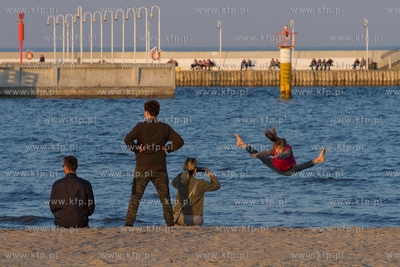 Sopot, plaża, pierwsze ciepłe dni wiosny, 08.04.2018,...
