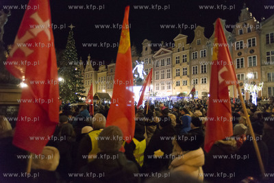 Gdańsk. Długi Targ. Wiec Przeciwko Nienawiści i...