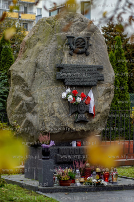 Gdańsk, aleja Jana Pawła II. Pomnik W Hołdzie Bohaterom...