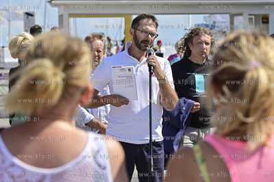 Sopot. Skwer Kuracyjny k. Molo. Wystawa fotografii...