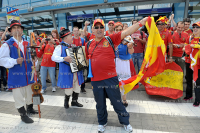 Gdansk. Port Lotniczy im. Lecha Walesy. Kapela kaszubska...