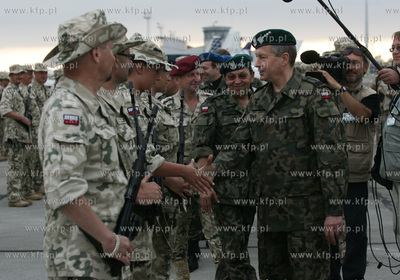 Gdansk. Lotnisko im. Lecha Walesy.
Uroczystosc pozegnania...