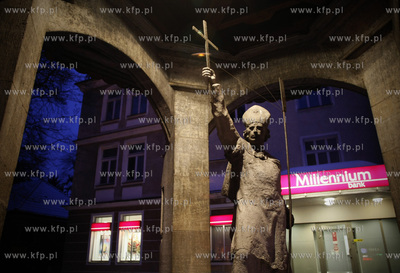 Sopot. Sw. Jerzy, Bank Millennium.
07.01.2010
fot....