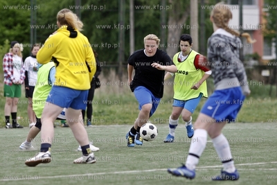 Gdansk Zaspa. Pilkarski turniej dzikich druzyn Do przerwy...