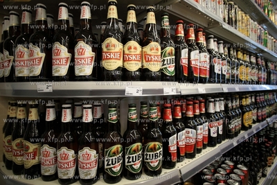 Gdansk Przymorze. Sklep sieci Fresh Market na ul. Slaskiej....