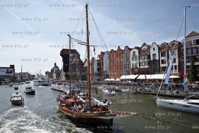 Gdansk. Baltic Sail. Parada Zaglowców na Motlawie....