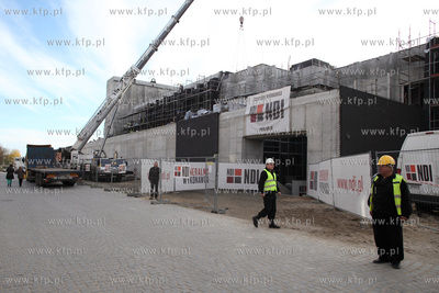 Uroczystosc zawieszenia wiechy na budowanym Teatrze...