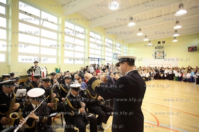 Otwarcie przebudowanych boisk przyszkolnych w szkole...
