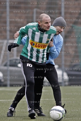 Gdansk. Boisko przy ul. Traugutta.  Noworoczny mecz...