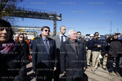 Stocznia Gdansk. Uroczystosc chrztu statku SYN ANTARES....