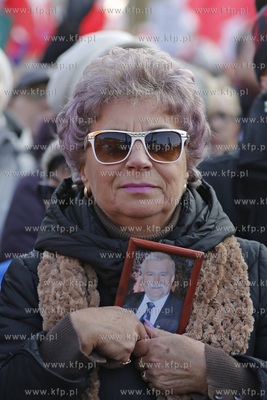 Gdańsk. Plac Solidarności. Wiec poparcia dla Lecha...