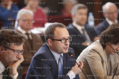 XVII nadzwyczajną sesję Rady Miasta Sopotu, na której...