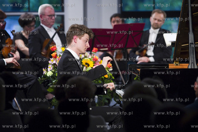 Polska Filharmonia Kameralna Sopot. Koncert KRICHEL...