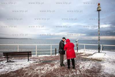 Molo w Gdańsku Brzeźne otwarte po remoncie.
22.12.2021
fot....