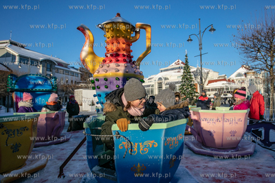 Sopockie Miasteczko świateczne na Placu Przyjciół...