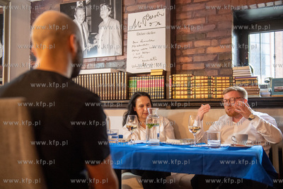 Literacka Restaurant & Wine Bar. Bursztyny Literatury....