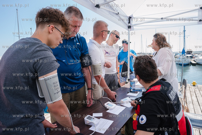 Sopot. 12. Charytatywny skok z molo do morza dla Moniki...