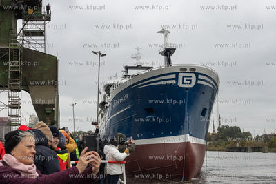 Gdańsk. Wodowanie statku rybackiego Hákon w Karstensen...