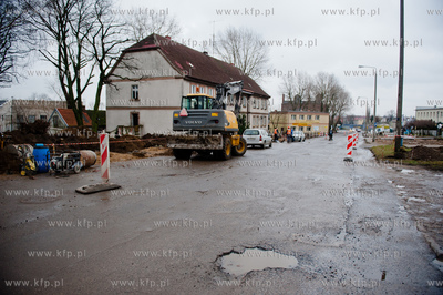 Slupsk. Remontowana i modernizowana ulica Grunwaldzka,...