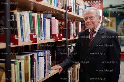 Gdansk. Biblioteka Manhattan w CH Manhattan. Spotkanie...