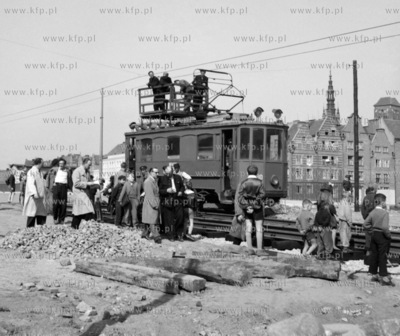 Przejazd probny tramwaju przed uruchomienie nowej trasy...