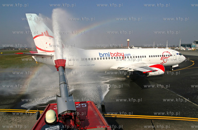 Gdansk , Rebiechowo Nz. Boeing 737-36N linii Bmibaby...