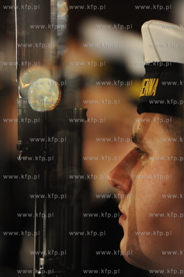 Pomnik Ofiar Grudnia 1970, Gdynia Stocznia. Obchody...