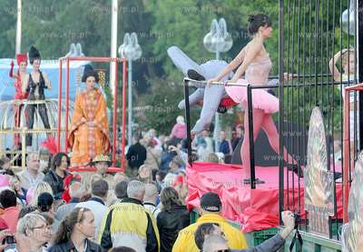 Cudawianki czyli Noc Swietojanska w Gdyni. Jedna z...