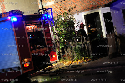 Gdansk Orunia. Pozar mieszkania przy ulicy Malomiejskiej...