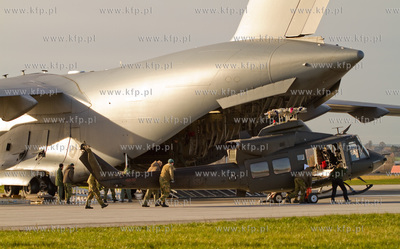 Na gdanskim lotnisku wyladowal Boeing C 17 Globemaster...