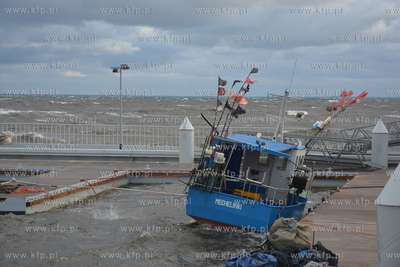 Mechelinki. Sztormowa pogoda. 05.10.2016 fot. Bartosz...