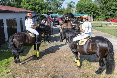 I Paradny przejazd wozami drabiniastymi do siedziby...