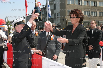 Stocznia Gdynia, chrzest samochodowca Amber Arrow zbudowanego...