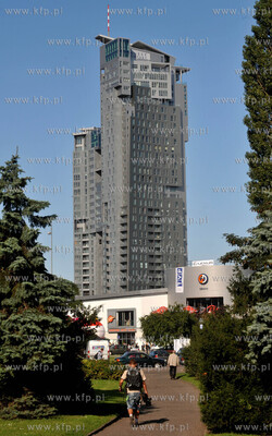 Gdynia. Wiezowiec Sea Towers. 15.09.2009 fot. Maciej...
