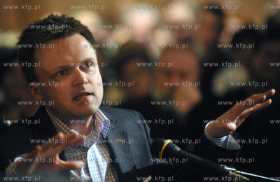 Ratusz Staromiejski - ulica Korzenna w Gdansku. Debata...